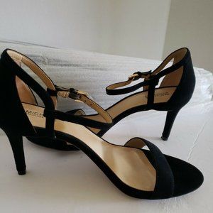 MICHAEL Michael Kors Simone Mid Heel 3" Black, 9